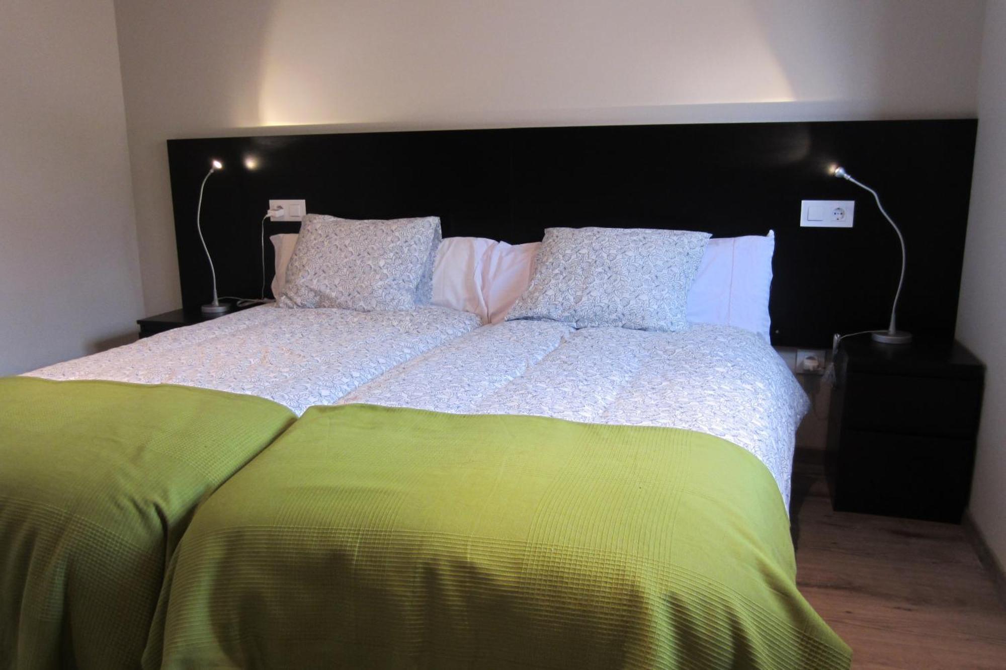 Apartamentos El Regueirin 2 오비나라 외부 사진